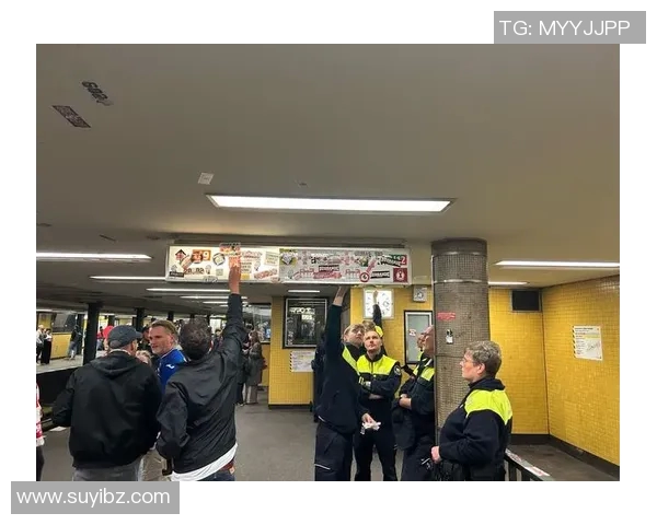足球门票热销背后的故事与球迷们的激情与期待
